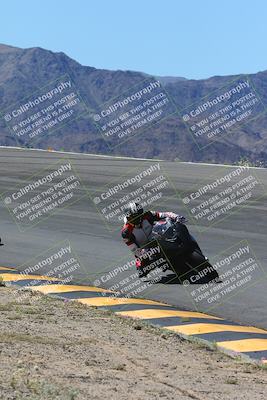 media/Apr-14-2024-SoCal Trackdays (Sun) [[70f97d3d4f]]/6-Bowl (1030am)/